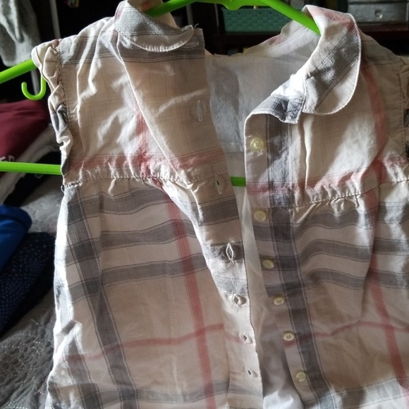 Burberry - Picture 4 of 5